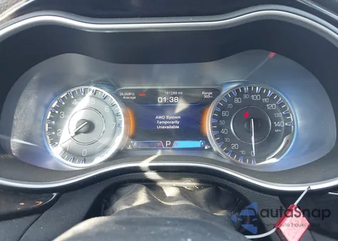 2015 Chrysler 200 C z USA, uszkodzony, nr VIN 1C3CCCEG6FN732046